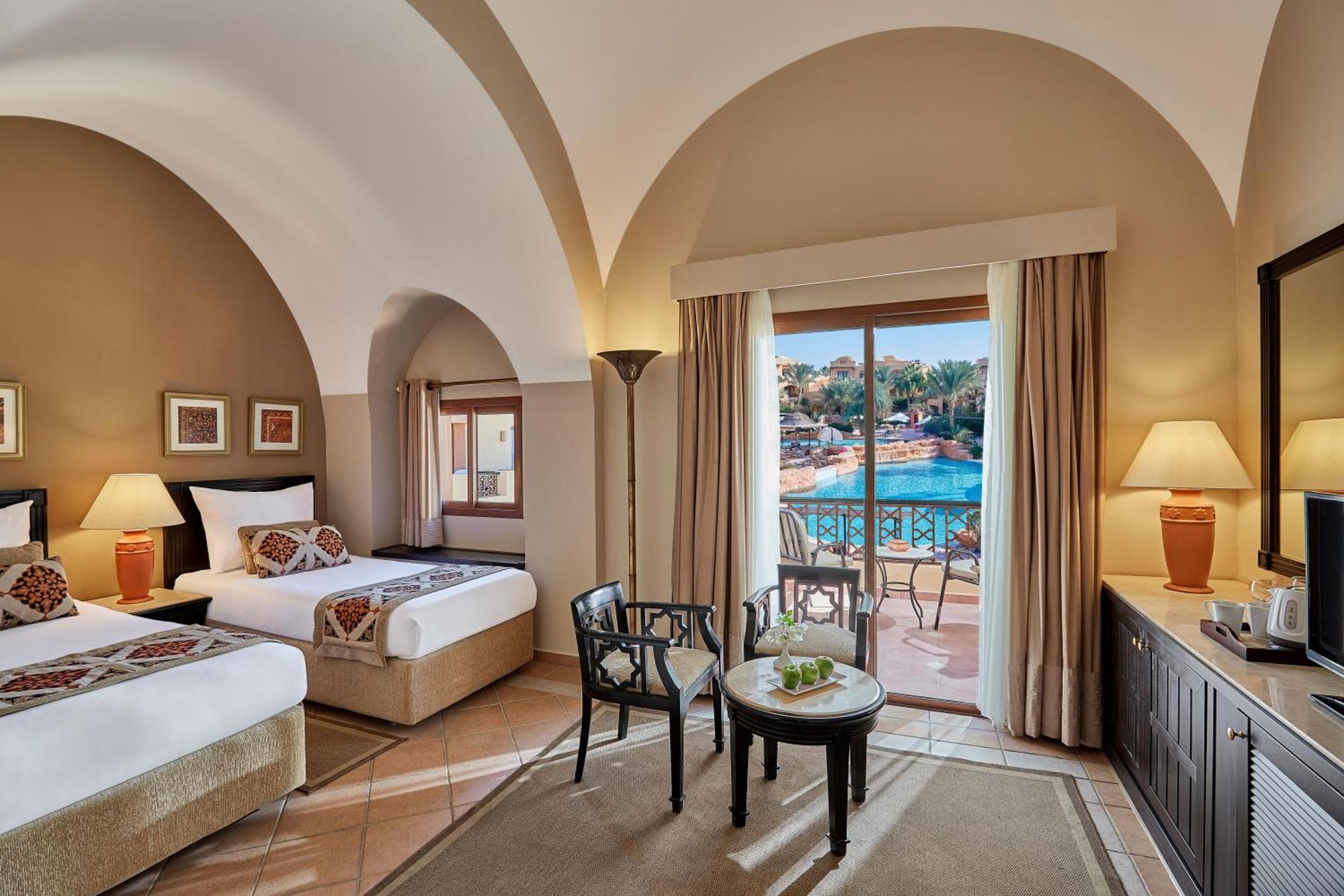 Superior Queen or Twin Bed Pool View